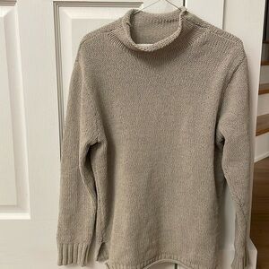 Abercrombie & Fitch Sweater